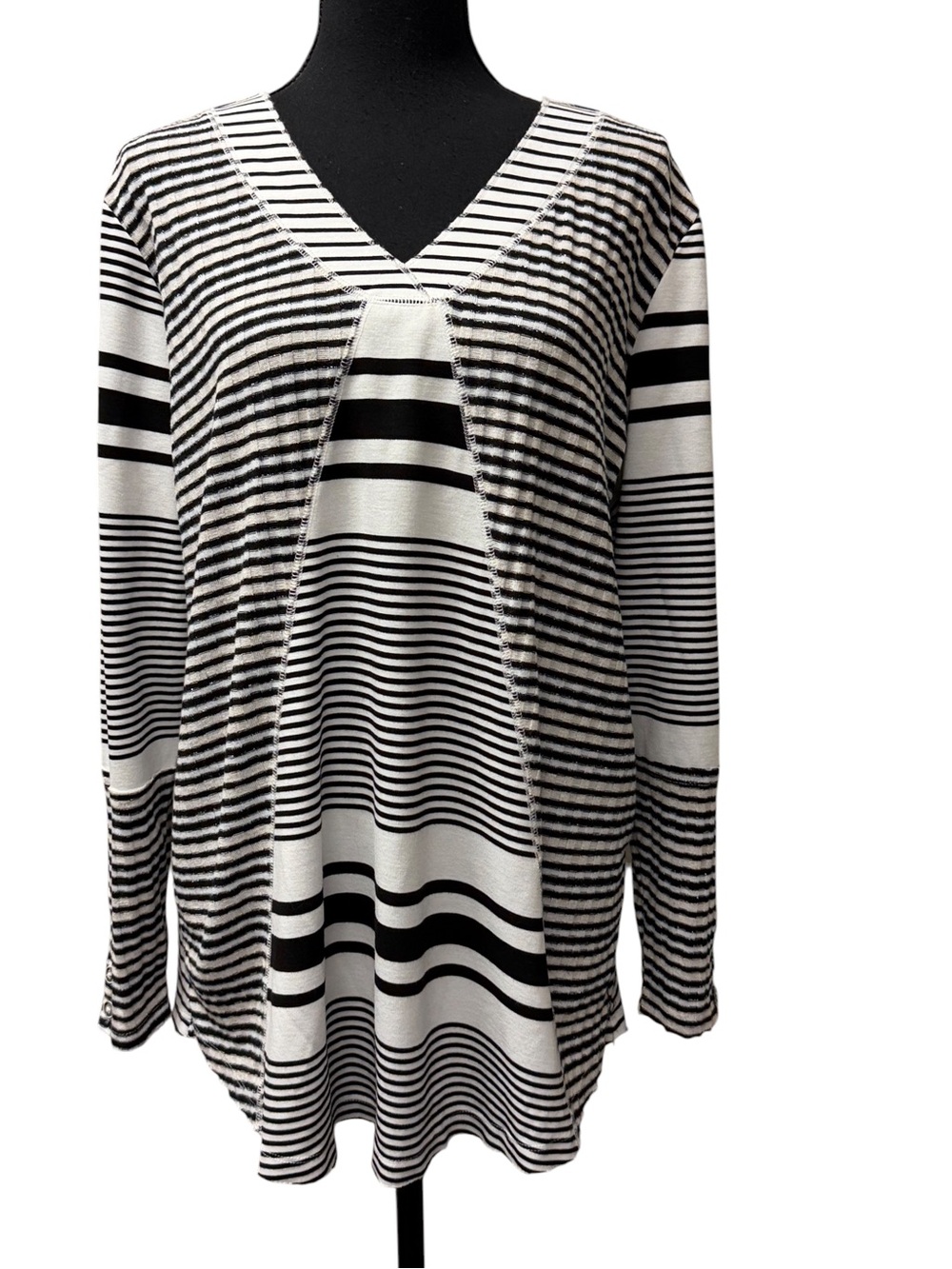 Sharon Young Boho Black & White Striped V-Neck Long Sleeve Raw EdgeTunic Size L